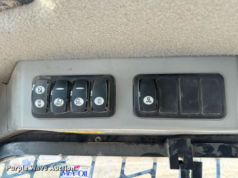 image for item DL4363 2015 Caterpillar 289D tracked skid steer loader