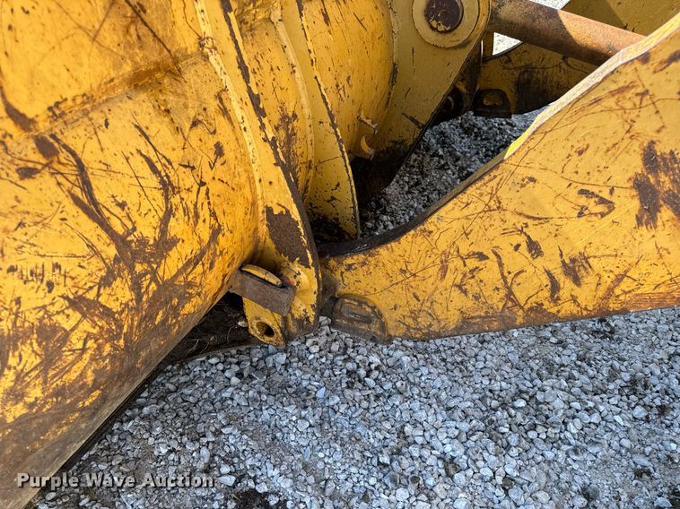 image for item DL4364 1997 Caterpillar 953C loader