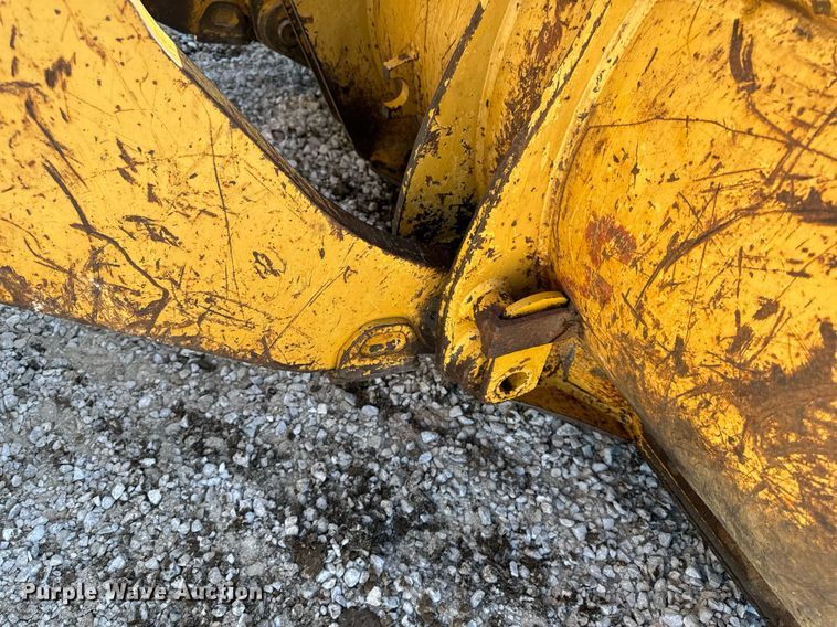 image for item DL4364 1997 Caterpillar 953C loader