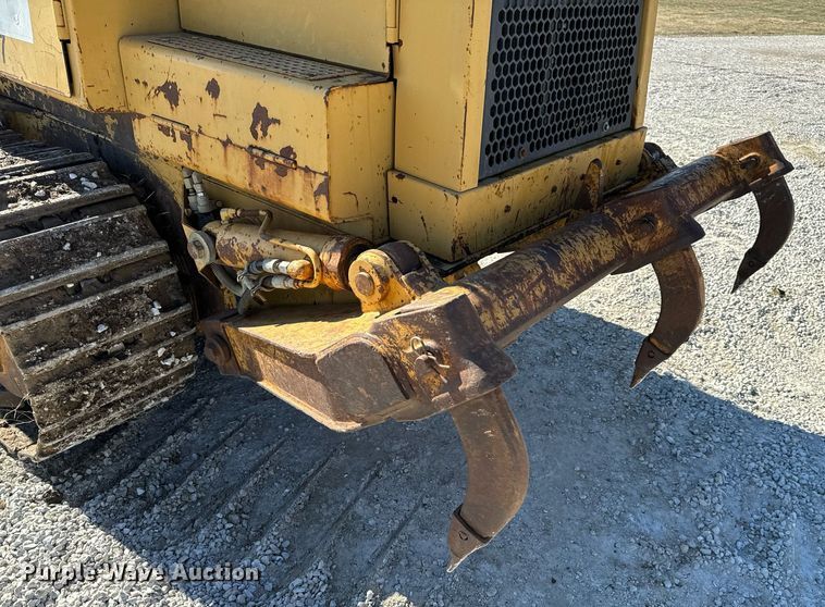 image for item DL4364 1997 Caterpillar 953C loader