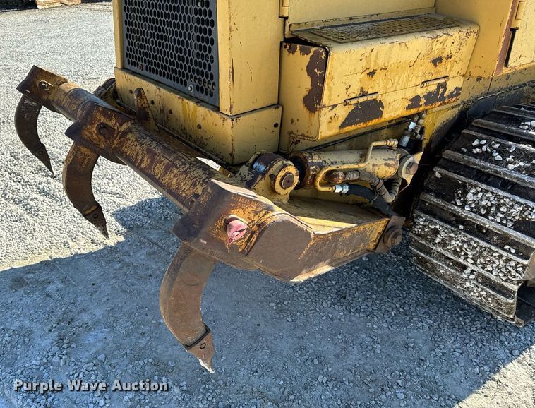 image for item DL4364 1997 Caterpillar 953C loader