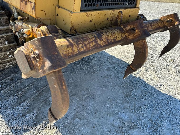 image for item DL4364 1997 Caterpillar 953C loader