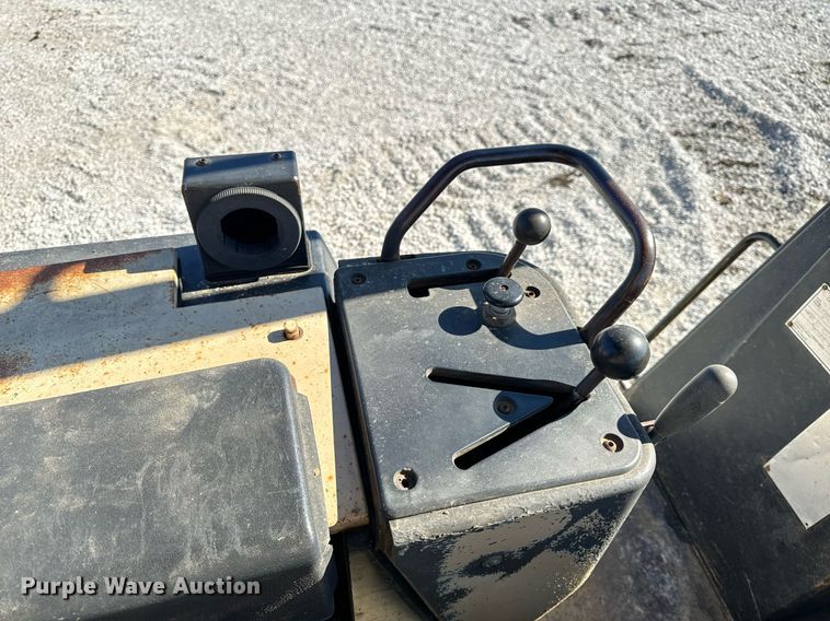 image for item DL4364 1997 Caterpillar 953C loader