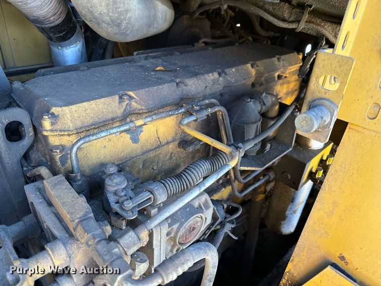 image for item DL4364 1997 Caterpillar 953C loader