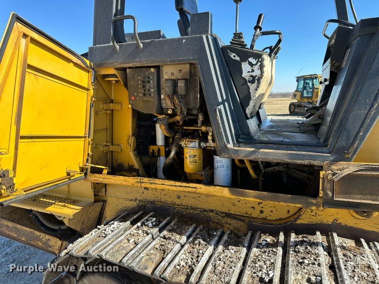 image for item DL4364 1997 Caterpillar 953C loader
