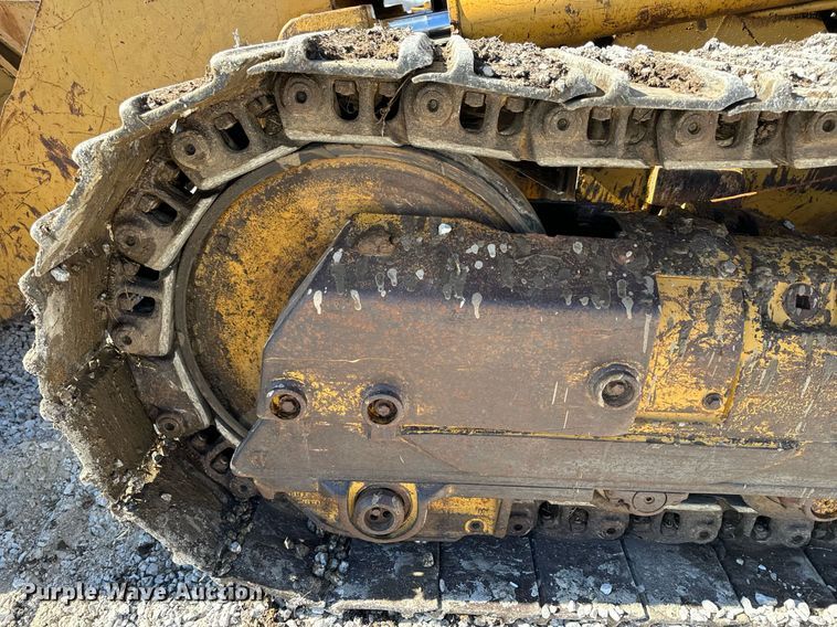 image for item DL4364 1997 Caterpillar 953C loader