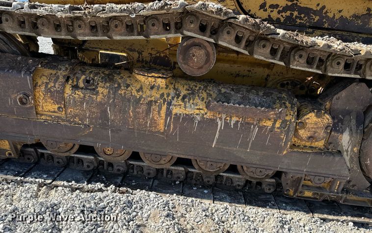 image for item DL4364 1997 Caterpillar 953C loader