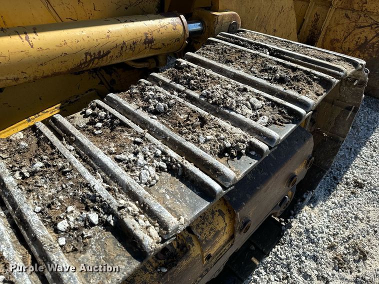 image for item DL4364 1997 Caterpillar 953C loader