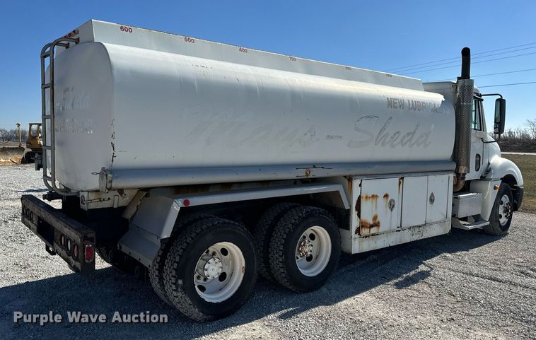 image for item DL4365 2007 Freightliner  Columbia fuel / lube truck