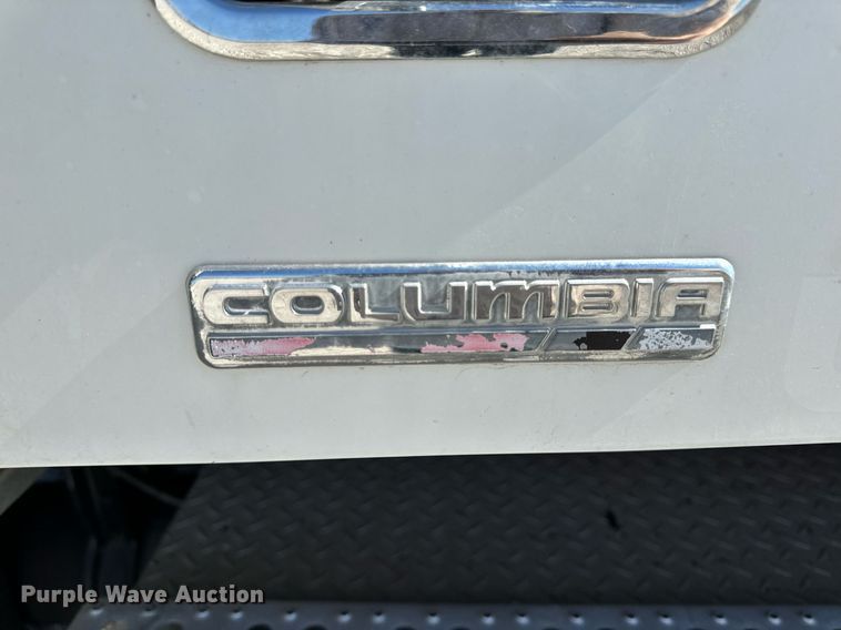 image for item DL4365 2007 Freightliner  Columbia fuel / lube truck