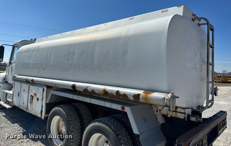 image for item DL4365 2007 Freightliner  Columbia fuel / lube truck