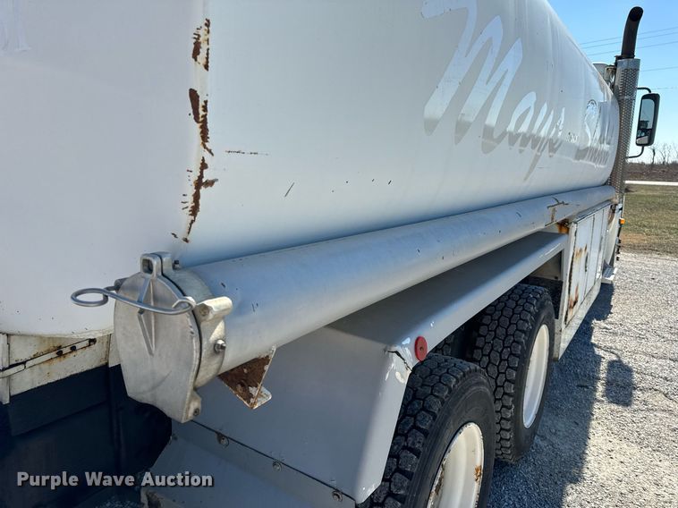 image for item DL4365 2007 Freightliner  Columbia fuel / lube truck