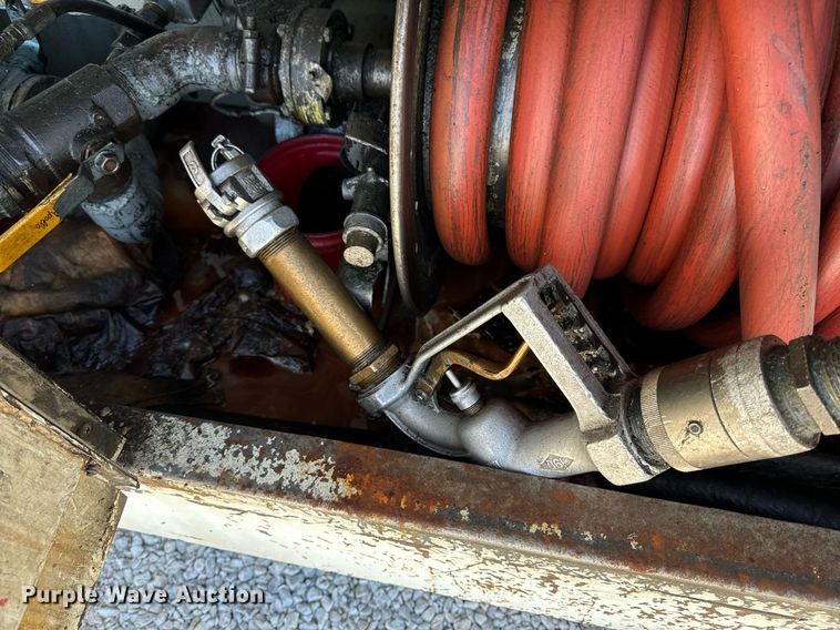 image for item DL4365 2007 Freightliner  Columbia fuel / lube truck