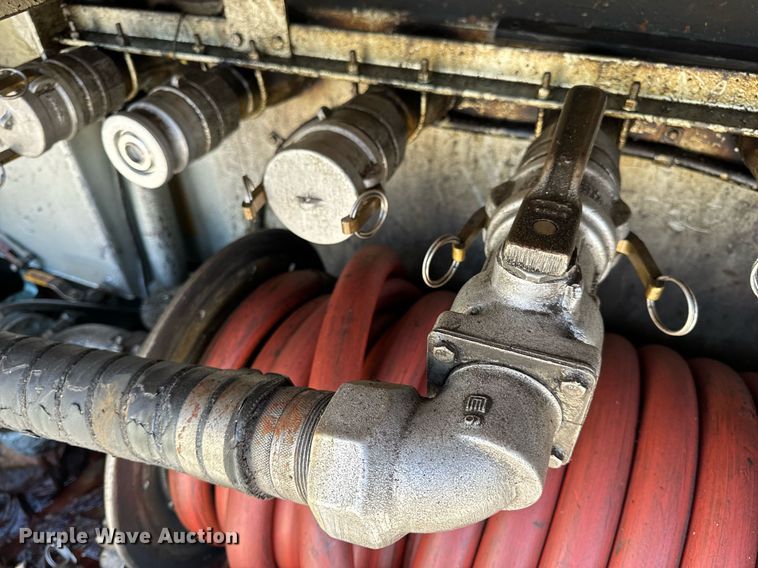 image for item DL4365 2007 Freightliner  Columbia fuel / lube truck