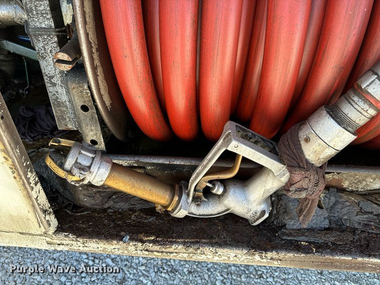 image for item DL4365 2007 Freightliner  Columbia fuel / lube truck