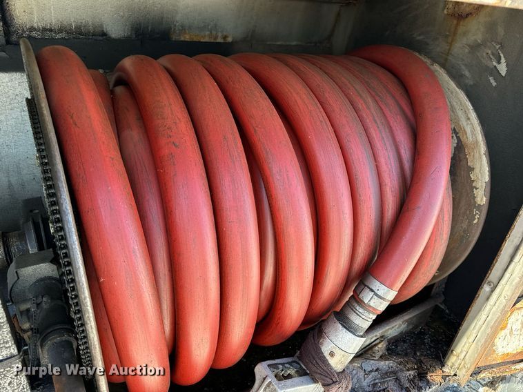 image for item DL4365 2007 Freightliner  Columbia fuel / lube truck