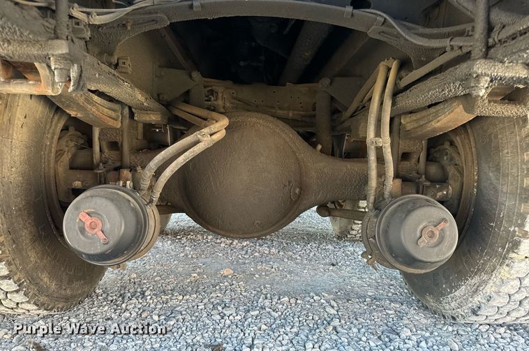 image for item DL4365 2007 Freightliner  Columbia fuel / lube truck