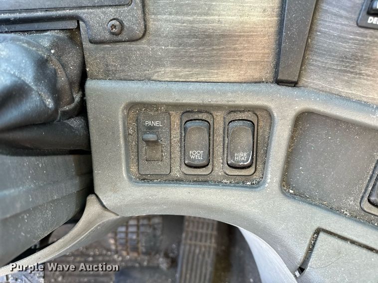 image for item DL4365 2007 Freightliner  Columbia fuel / lube truck