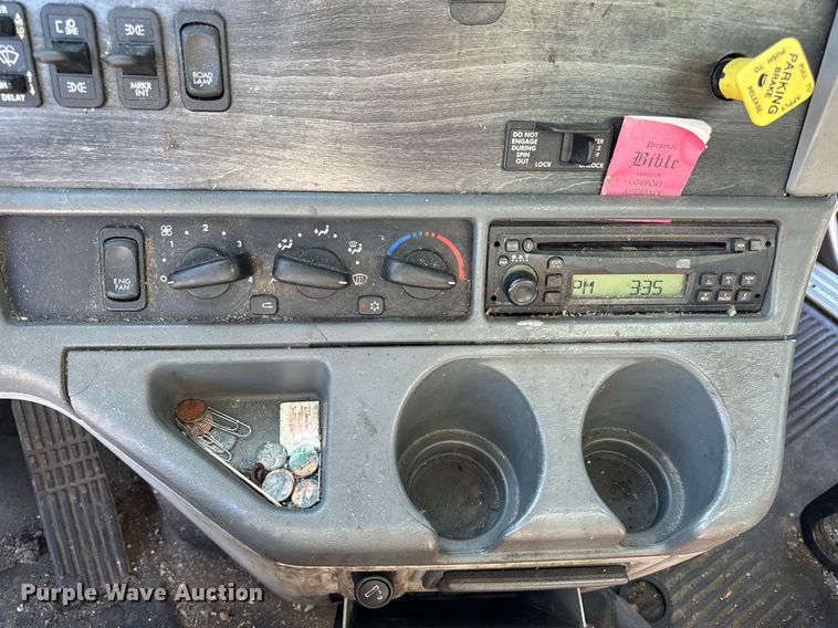 image for item DL4365 2007 Freightliner  Columbia fuel / lube truck