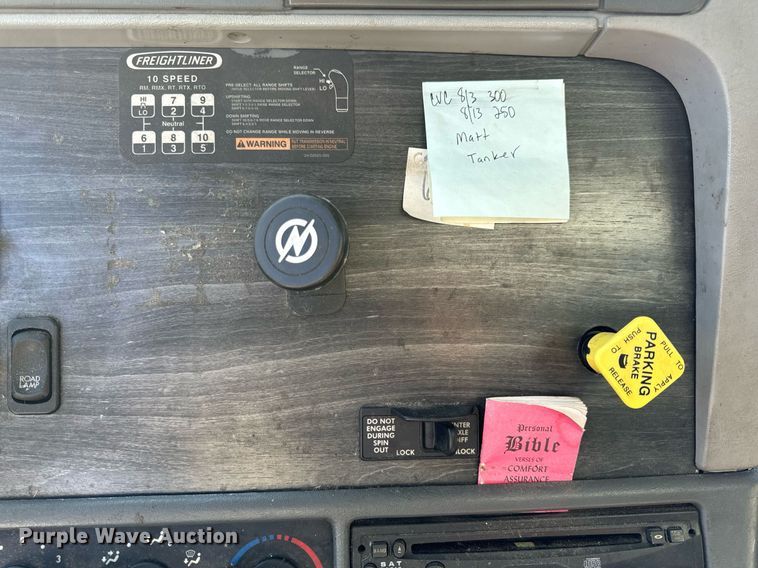 image for item DL4365 2007 Freightliner  Columbia fuel / lube truck