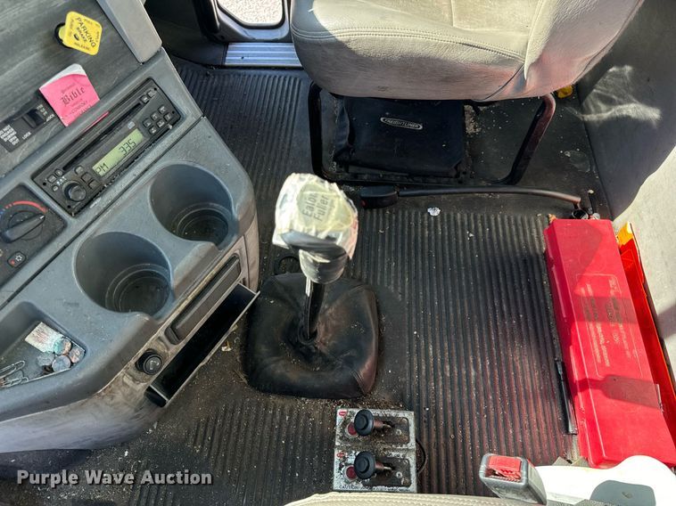 image for item DL4365 2007 Freightliner  Columbia fuel / lube truck