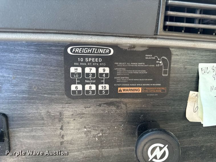 image for item DL4365 2007 Freightliner  Columbia fuel / lube truck