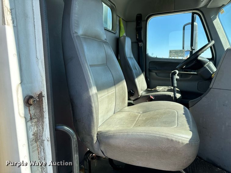 image for item DL4365 2007 Freightliner  Columbia fuel / lube truck