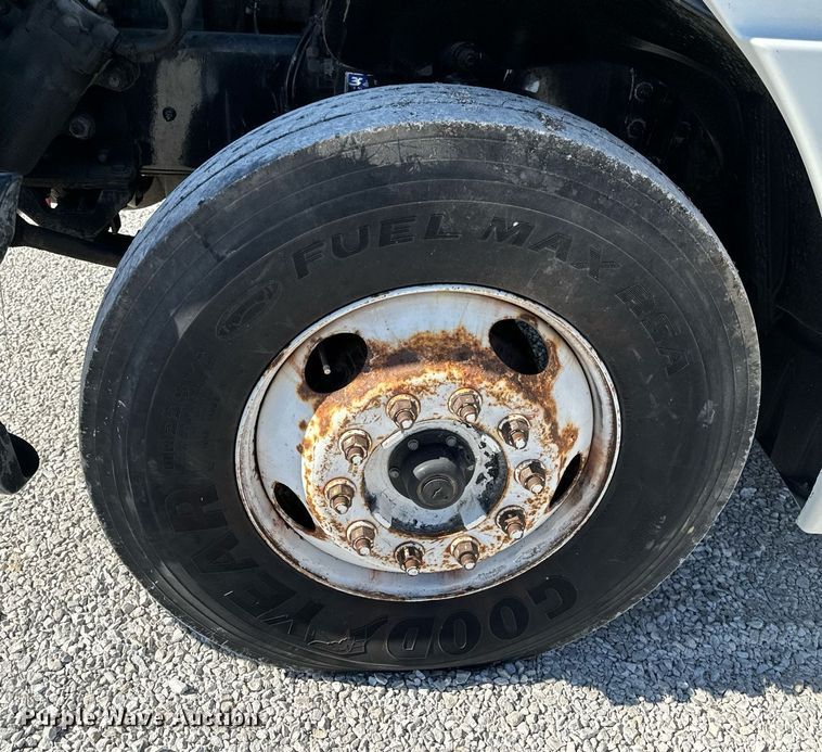 image for item DL4365 2007 Freightliner  Columbia fuel / lube truck