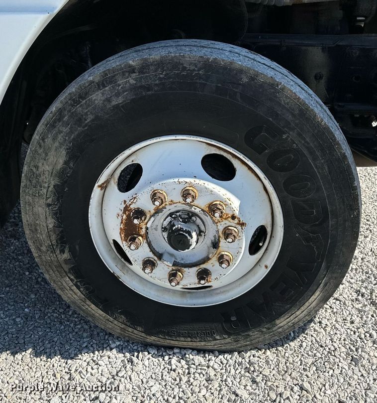 image for item DL4365 2007 Freightliner  Columbia fuel / lube truck