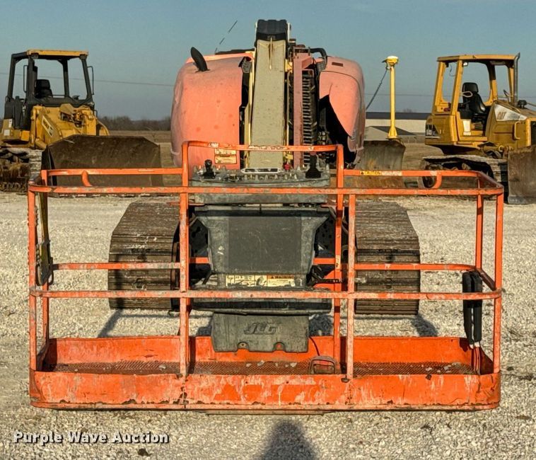 image for item DL4366 2006 JLG 600SC boom lift