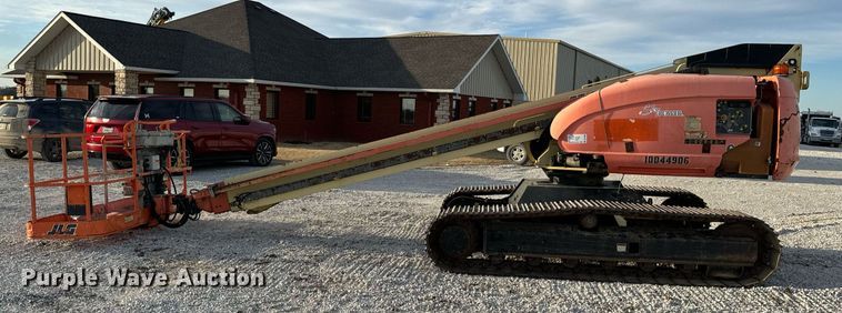 image for item DL4366 2006 JLG 600SC boom lift