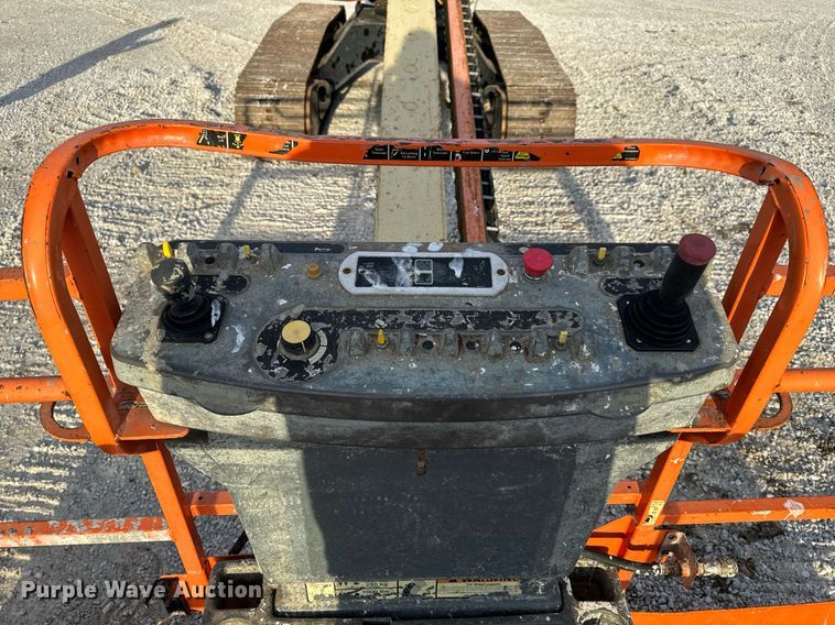 image for item DL4366 2006 JLG 600SC boom lift