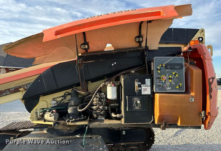 image for item DL4366 2006 JLG 600SC boom lift