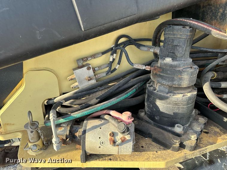 image for item DL4366 2006 JLG 600SC boom lift