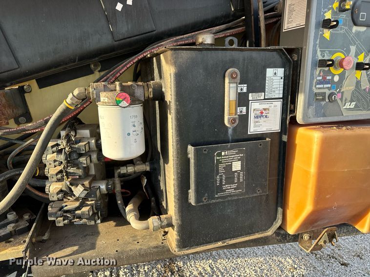 image for item DL4366 2006 JLG 600SC boom lift