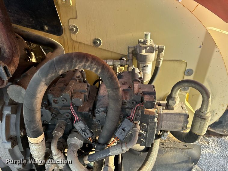 image for item DL4366 2006 JLG 600SC boom lift