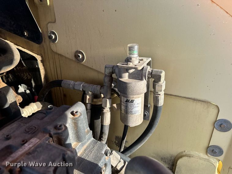 image for item DL4366 2006 JLG 600SC boom lift