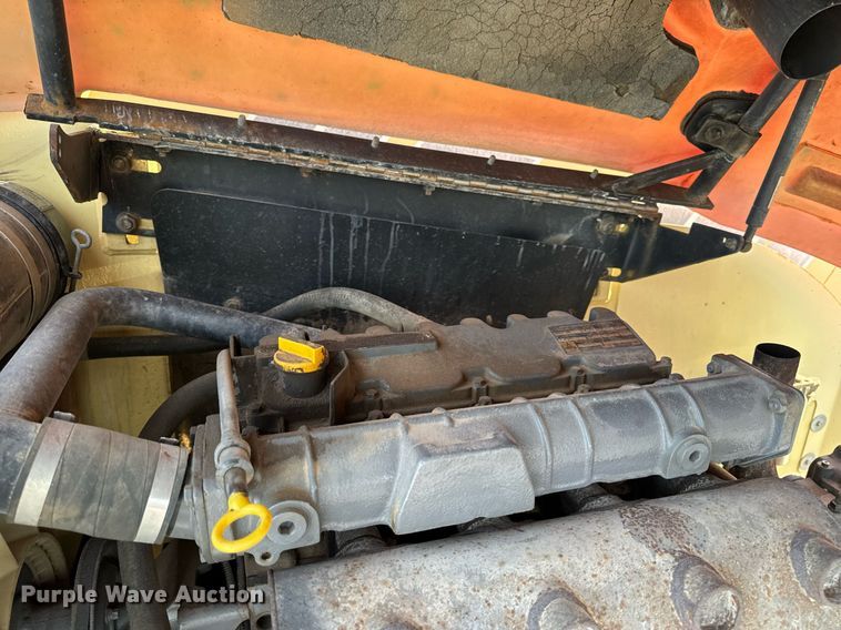 image for item DL4366 2006 JLG 600SC boom lift