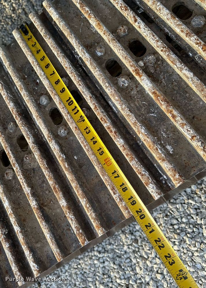 image for item DL4366 2006 JLG 600SC boom lift