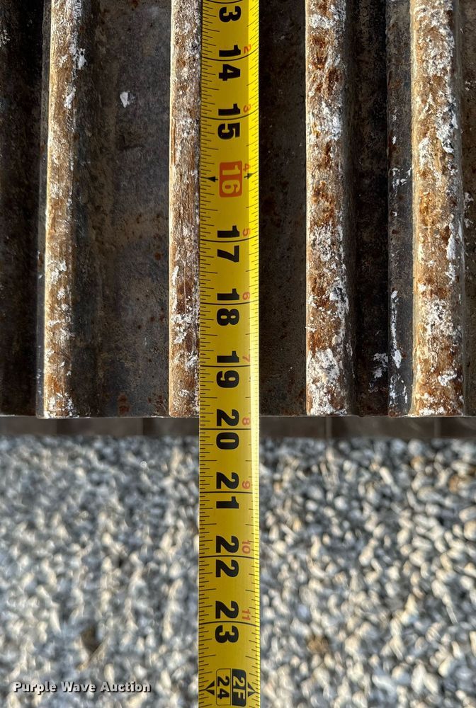 image for item DL4366 2006 JLG 600SC boom lift