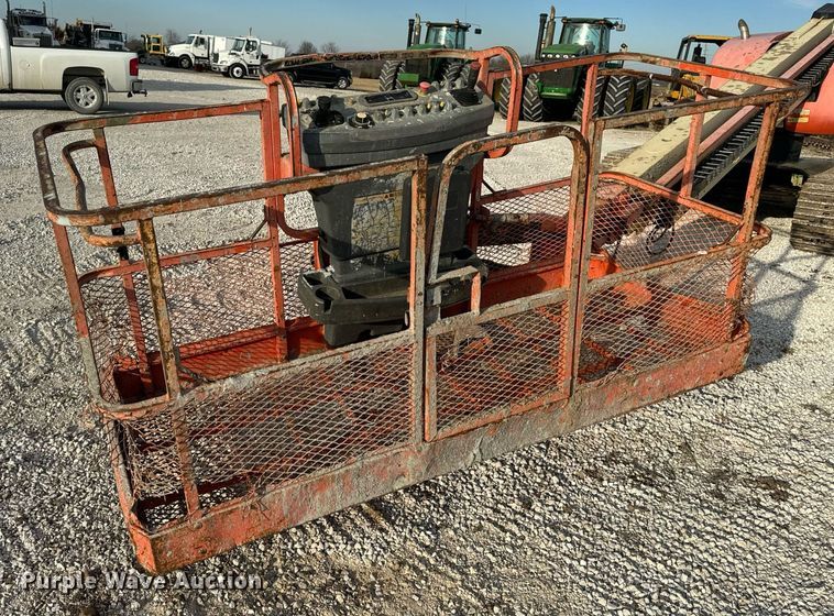 image for item DL4367 2002 JLG 660SJC boom lift