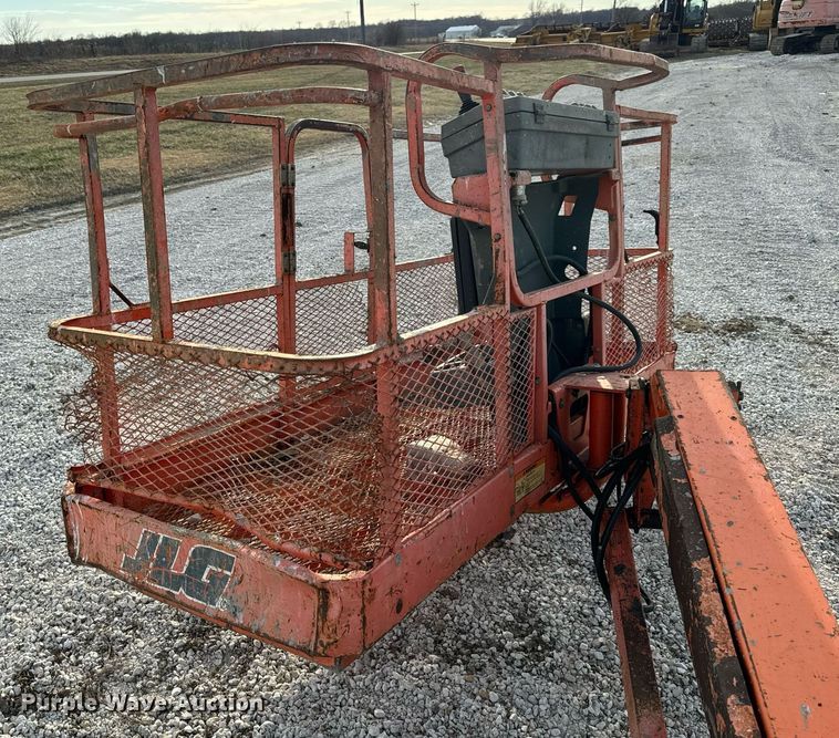 image for item DL4367 2002 JLG 660SJC boom lift