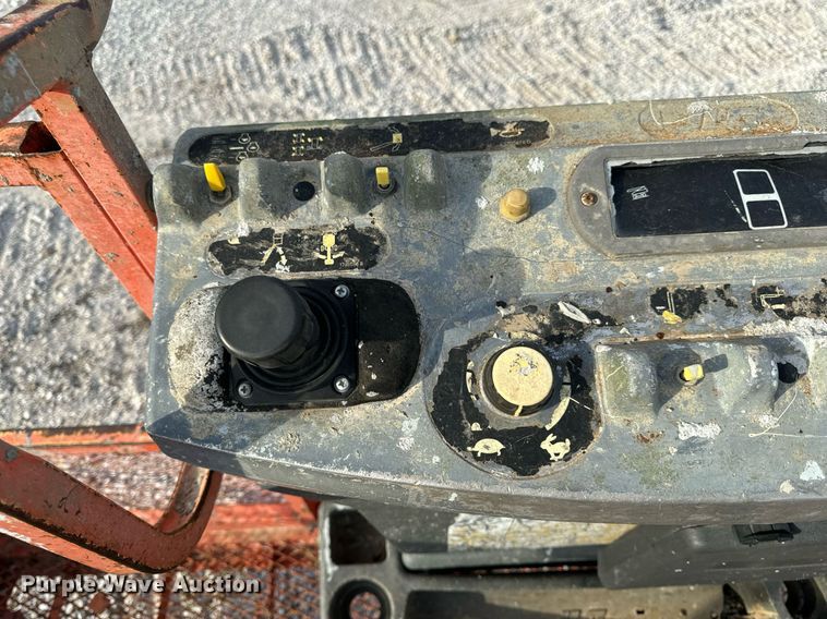 image for item DL4367 2002 JLG 660SJC boom lift