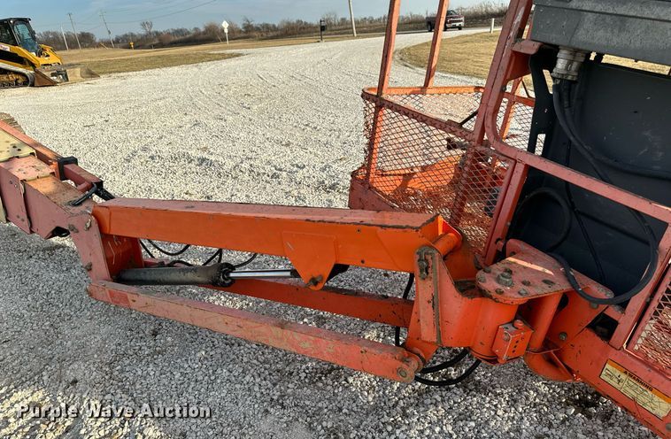 image for item DL4367 2002 JLG 660SJC boom lift