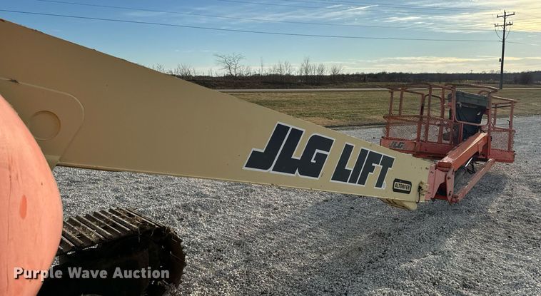 image for item DL4367 2002 JLG 660SJC boom lift
