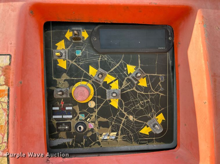 image for item DL4367 2002 JLG 660SJC boom lift