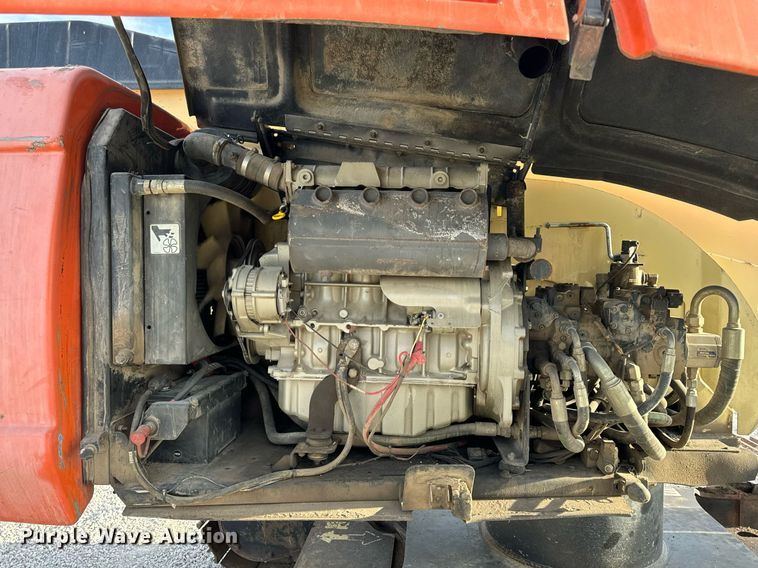 image for item DL4367 2002 JLG 660SJC boom lift