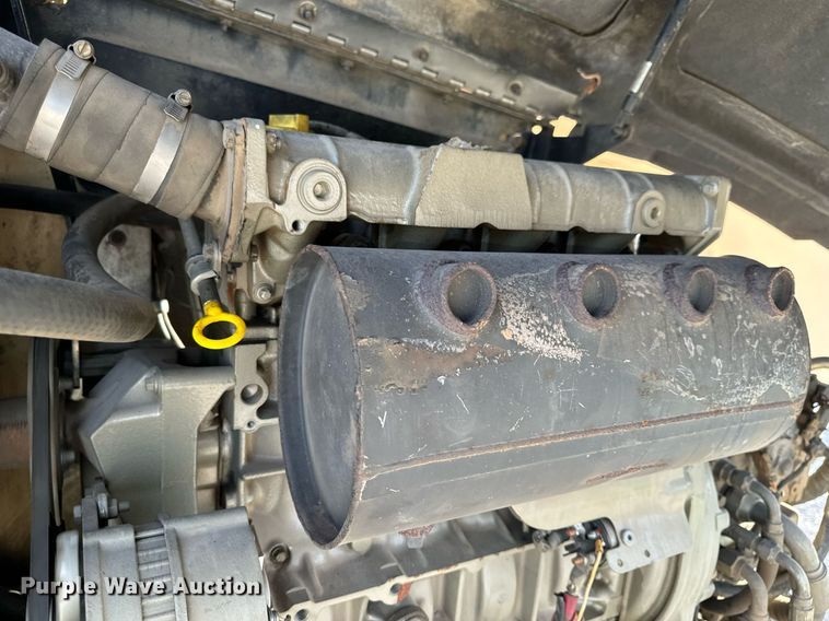 image for item DL4367 2002 JLG 660SJC boom lift