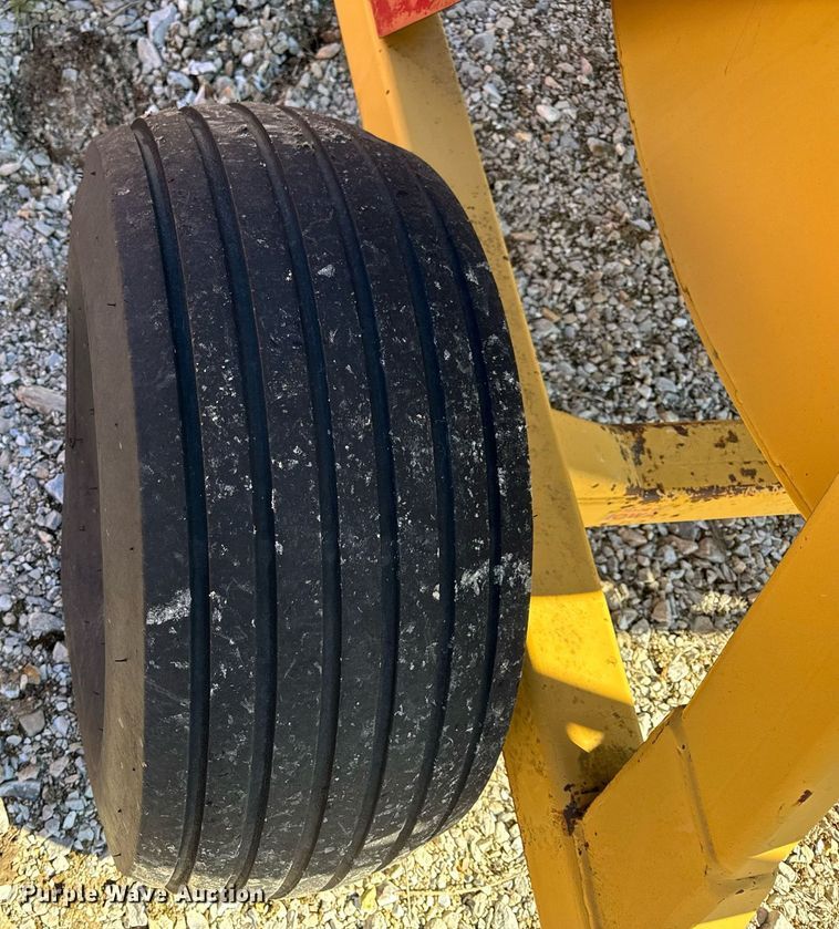 image for item DL4370 Farmstar  600 hose reel