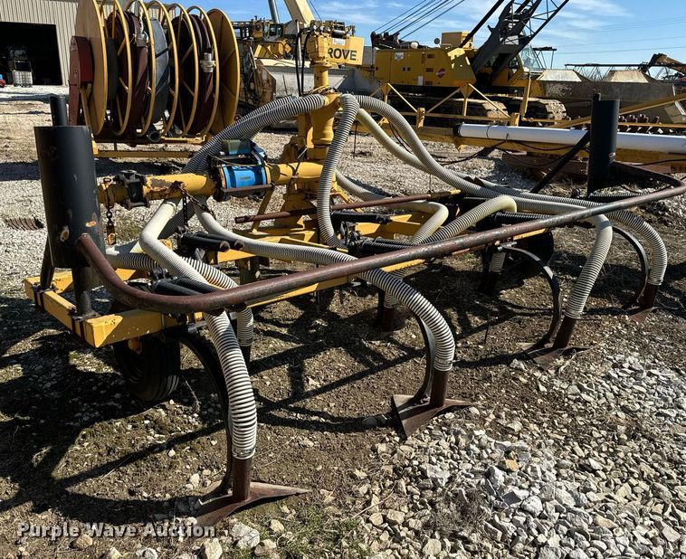 image for item DL4371 Farmstar 7000 manure injector